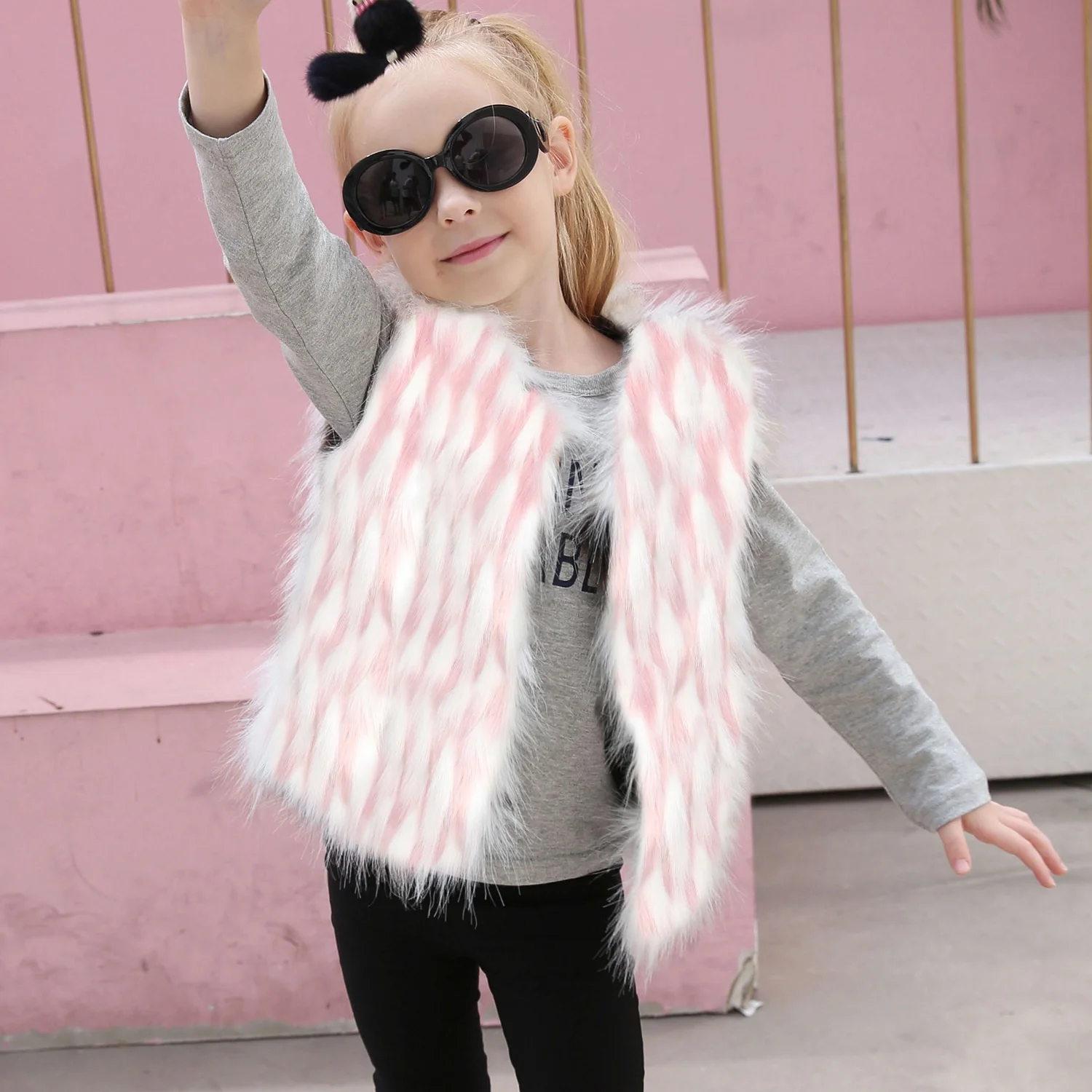 

B23363A Lovely kids winter imitation fur vest coat