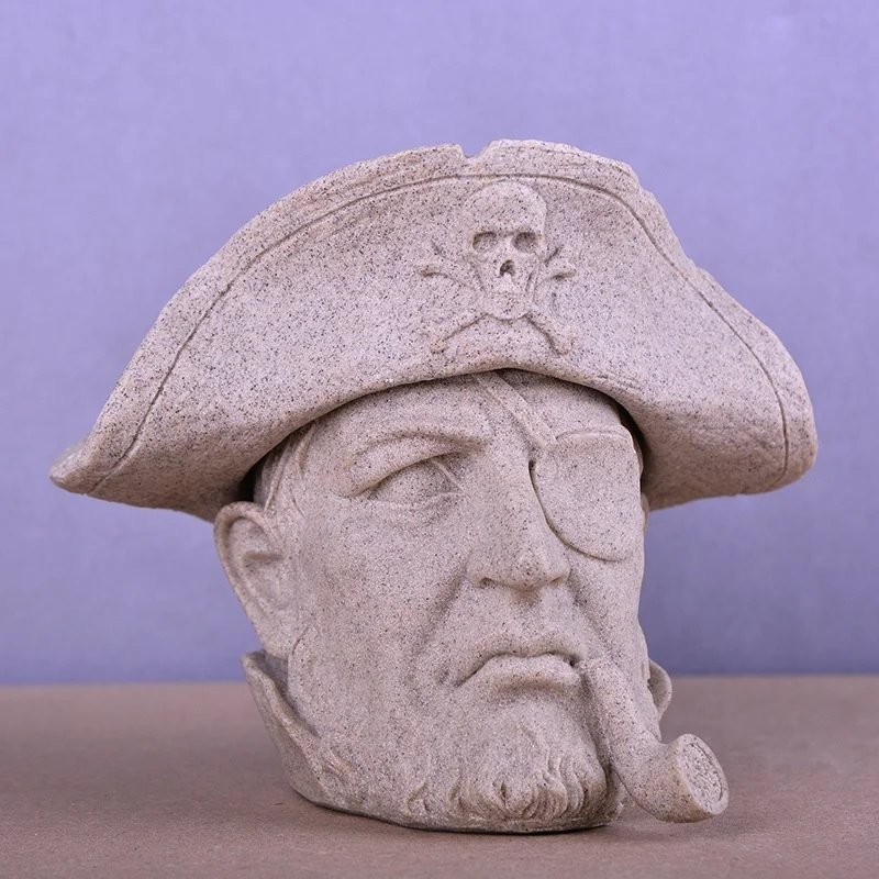 

Creative Pirate Head Ashtray Sandstone Resin Crafts Ornaments, Picture
