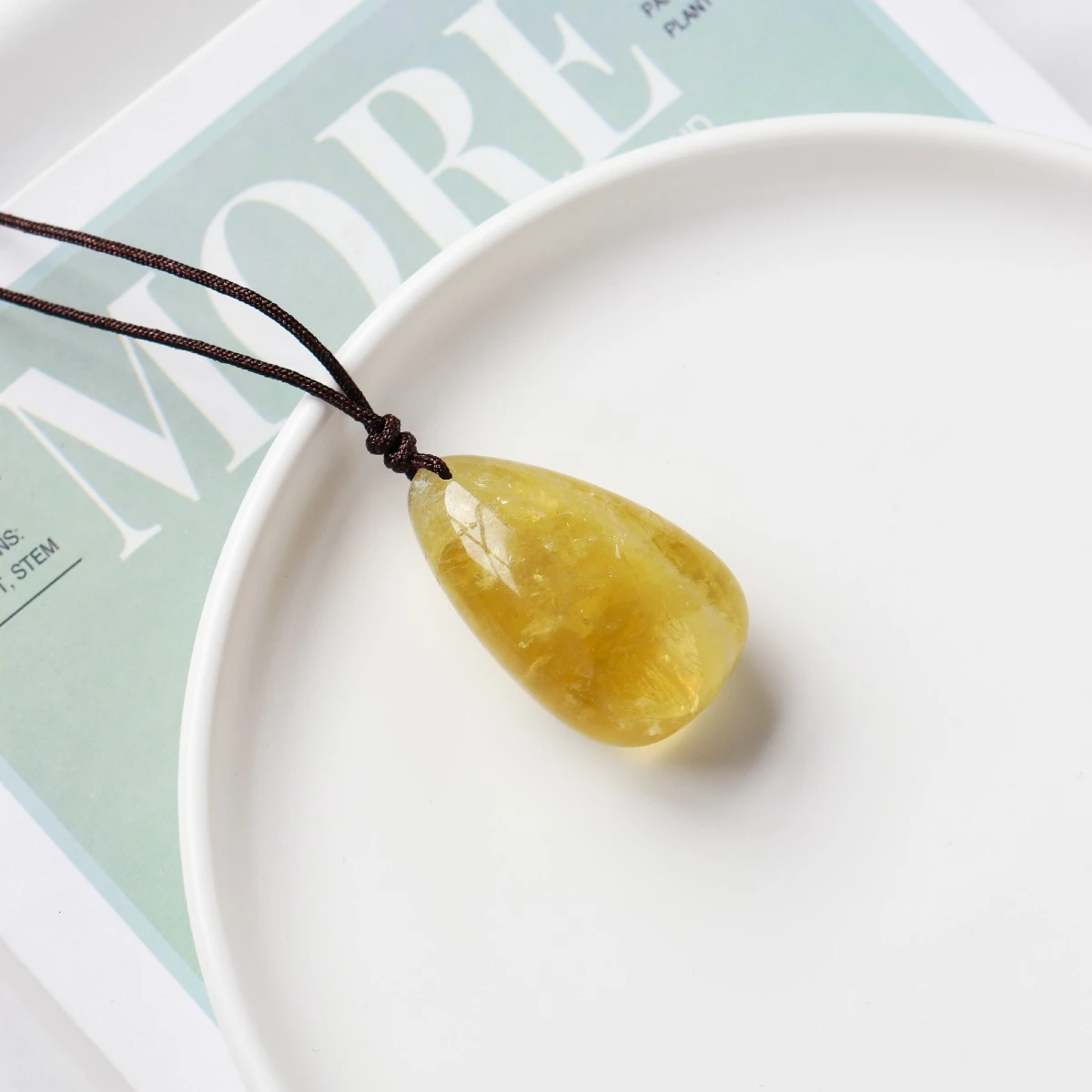 

Wholesale natural gem stones Citrine Stone drop shaped healing tumbled stones pendant healing crystals