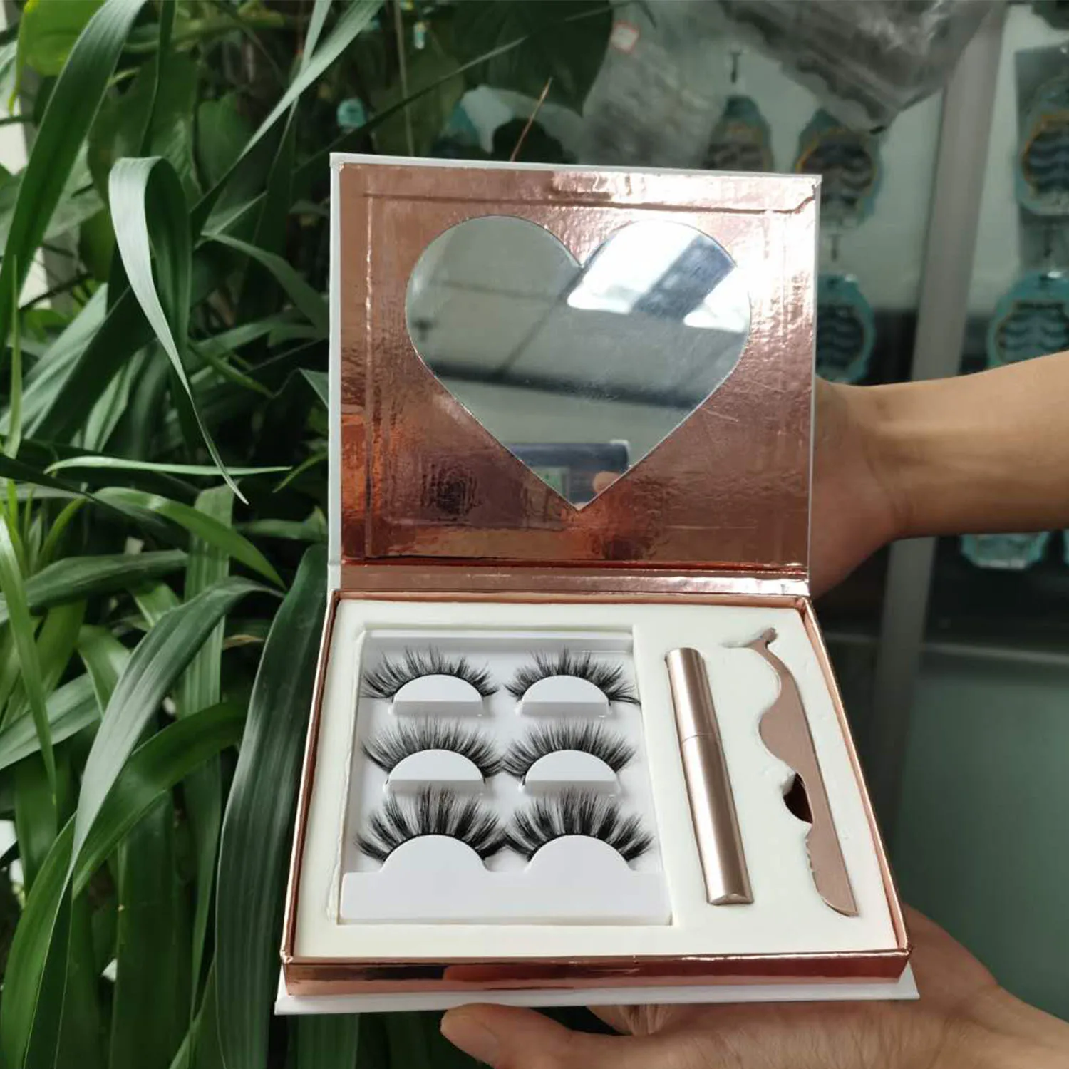

B83 Hitomi 3 pairs silk Magnet eyelashes box create your own brand lashes eyelashes packaging with Tweezers and glue, Custom color