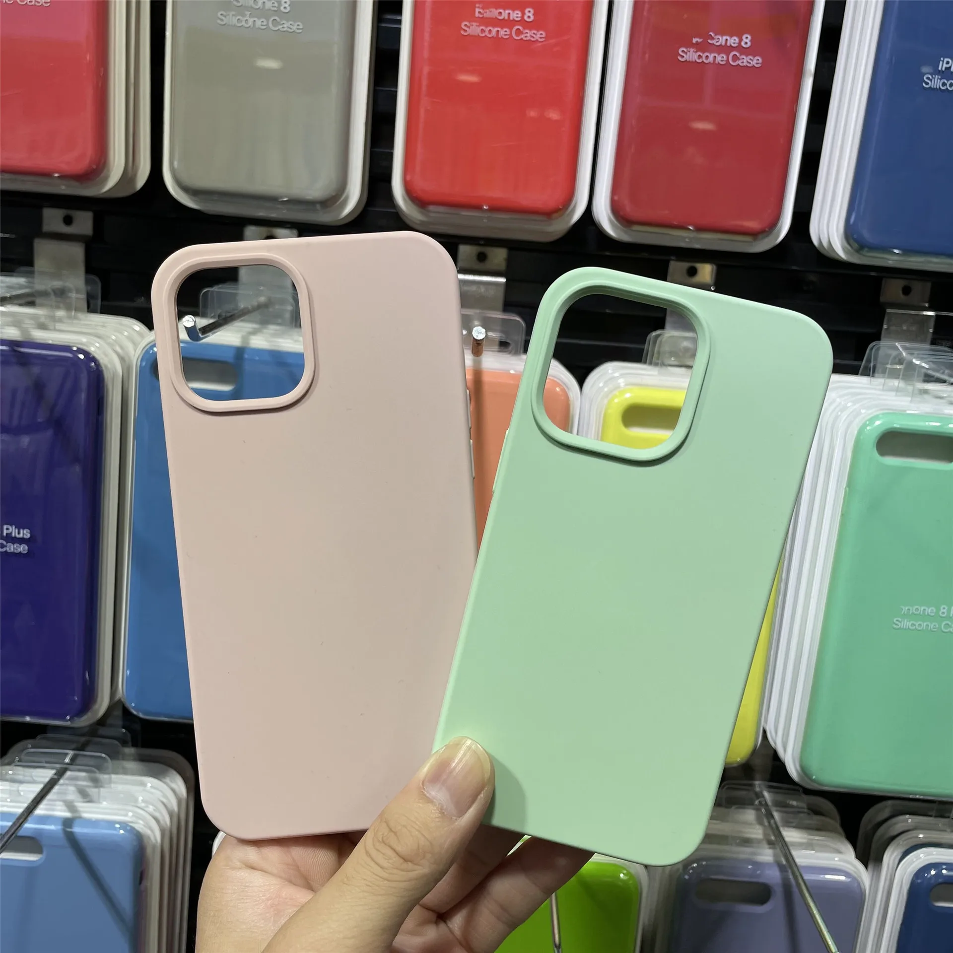 

Professional wholesale 2022 new arrival anti-drop case all-inclusive three-layer silicone mobile phone case for Iphone 13 Pro