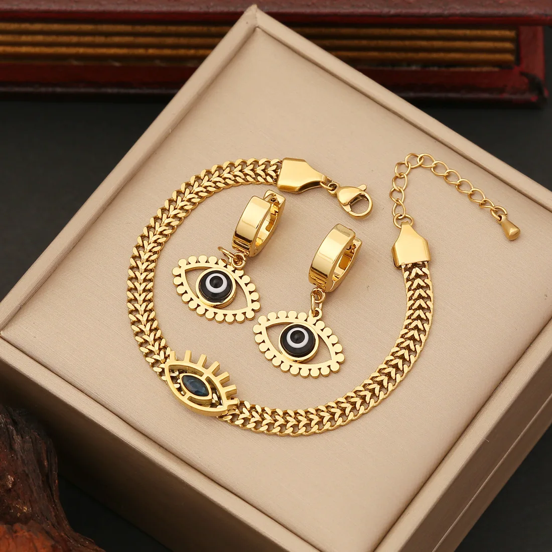 

Fashion Jewelry Sets Devil Eyes Gold Plated Stainless Steel Cuban Chain Devil's Eye Necklace Bracelet Earrings Set YF3291