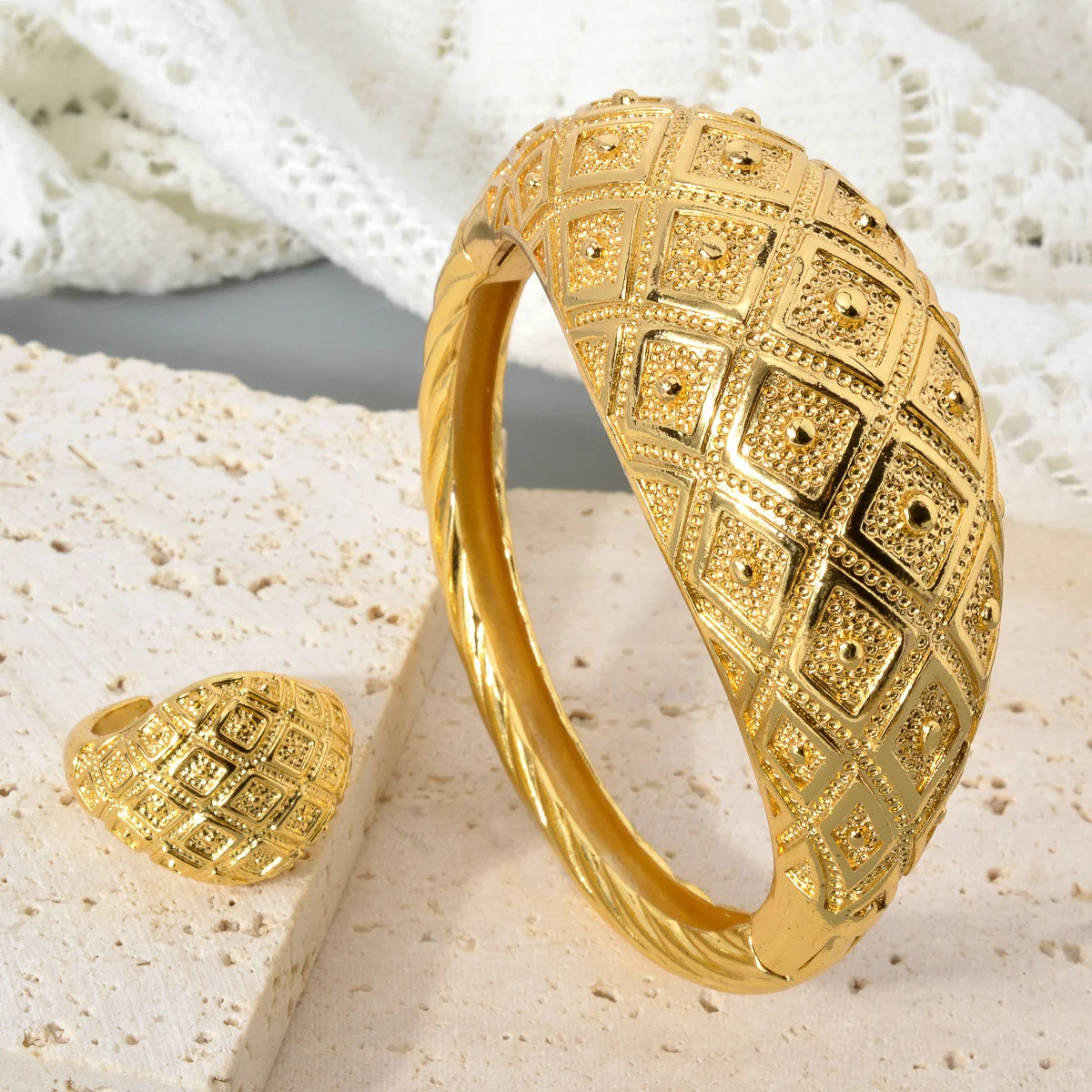 

Dubai 14k gold plated rings and bracelets for women