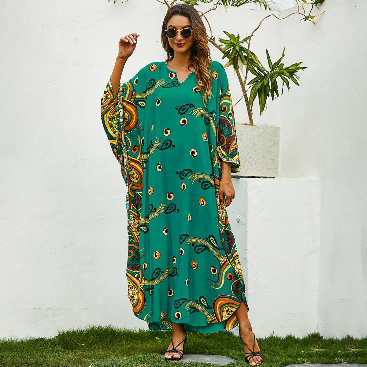 

New Product European Dress Plus Size Printing Loose Bat Sleeve Long Skirt For Vacation Middle East Women Dress, Picture color