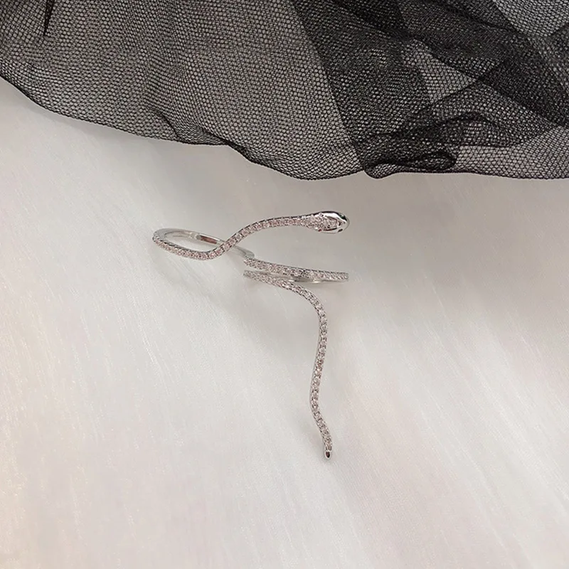 

2021 trendy crystal adjustable womans fashion snake shaped rings