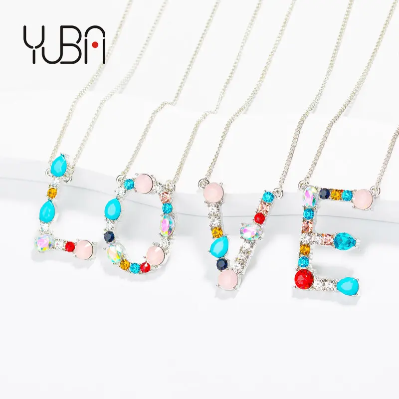 

26 A-Z English Initial letter pendant Necklace Diamond crystal the Alphabet necklaces