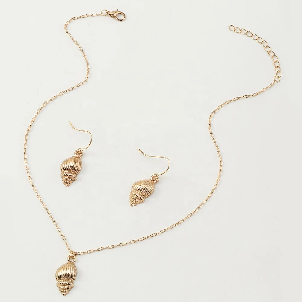 

Hip Hop Jewelry Women Necklace Earring Plated 18K Gold Conch Jewelry Set