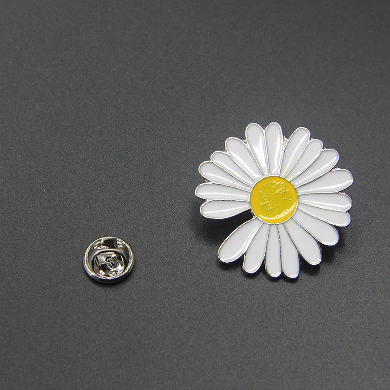 

Fashion KPOP G-DRAGON PMO Daisy Flower Badge Brooch Chest Pin