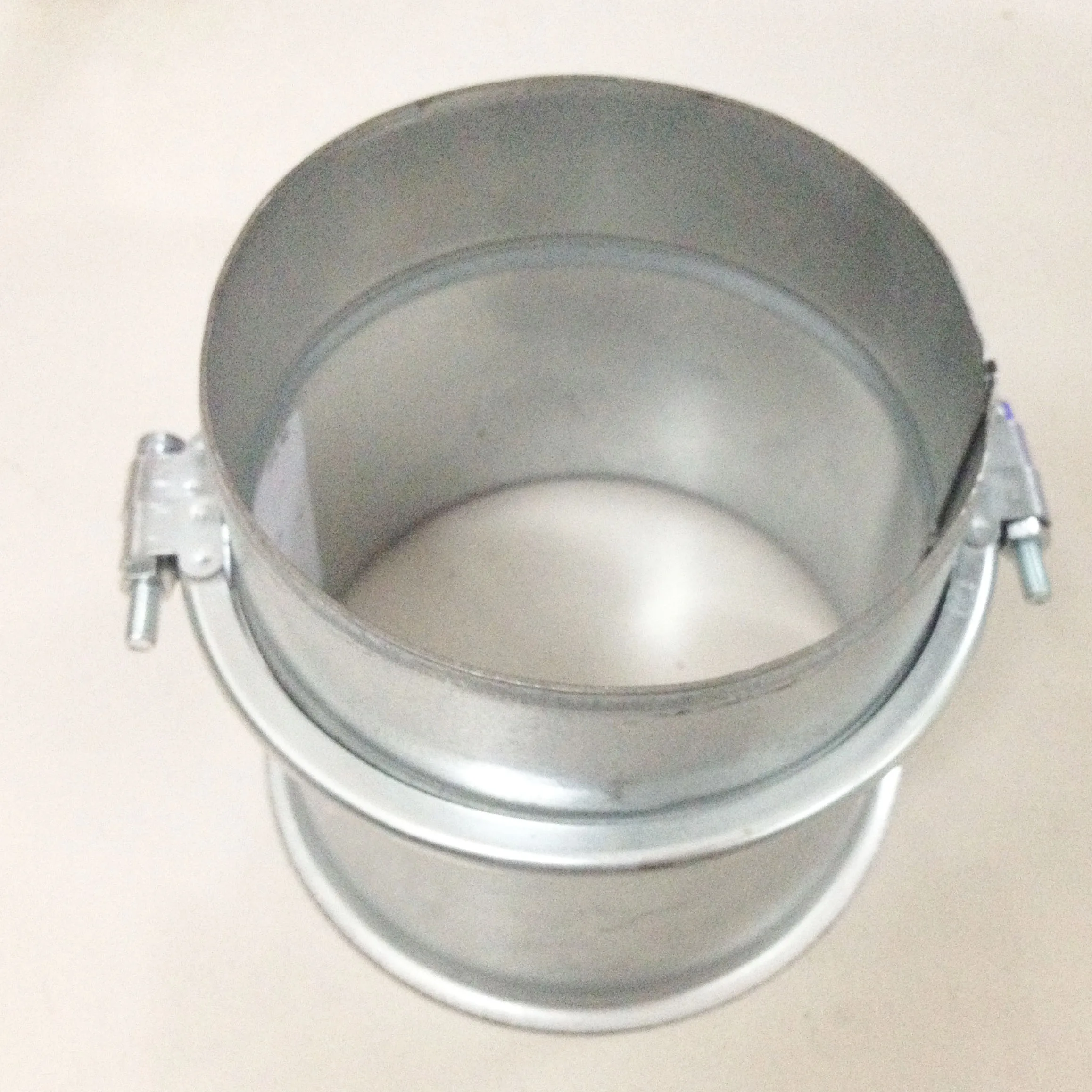 
Steel single pipe clamp with screw 