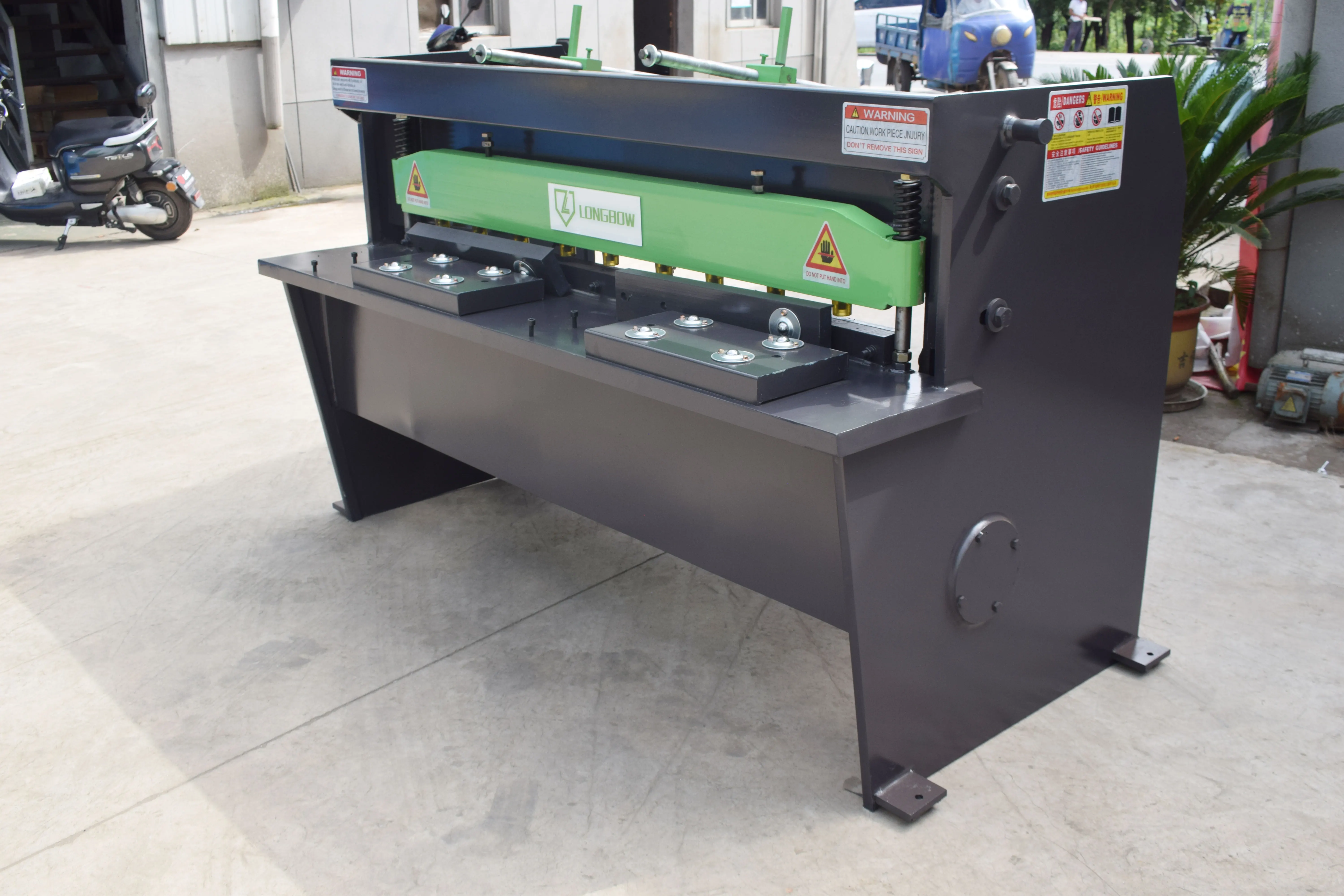 
small mini shearing machine electric plate sheet metal steel shearing machine price shearing machine for sale metal shearing mac 