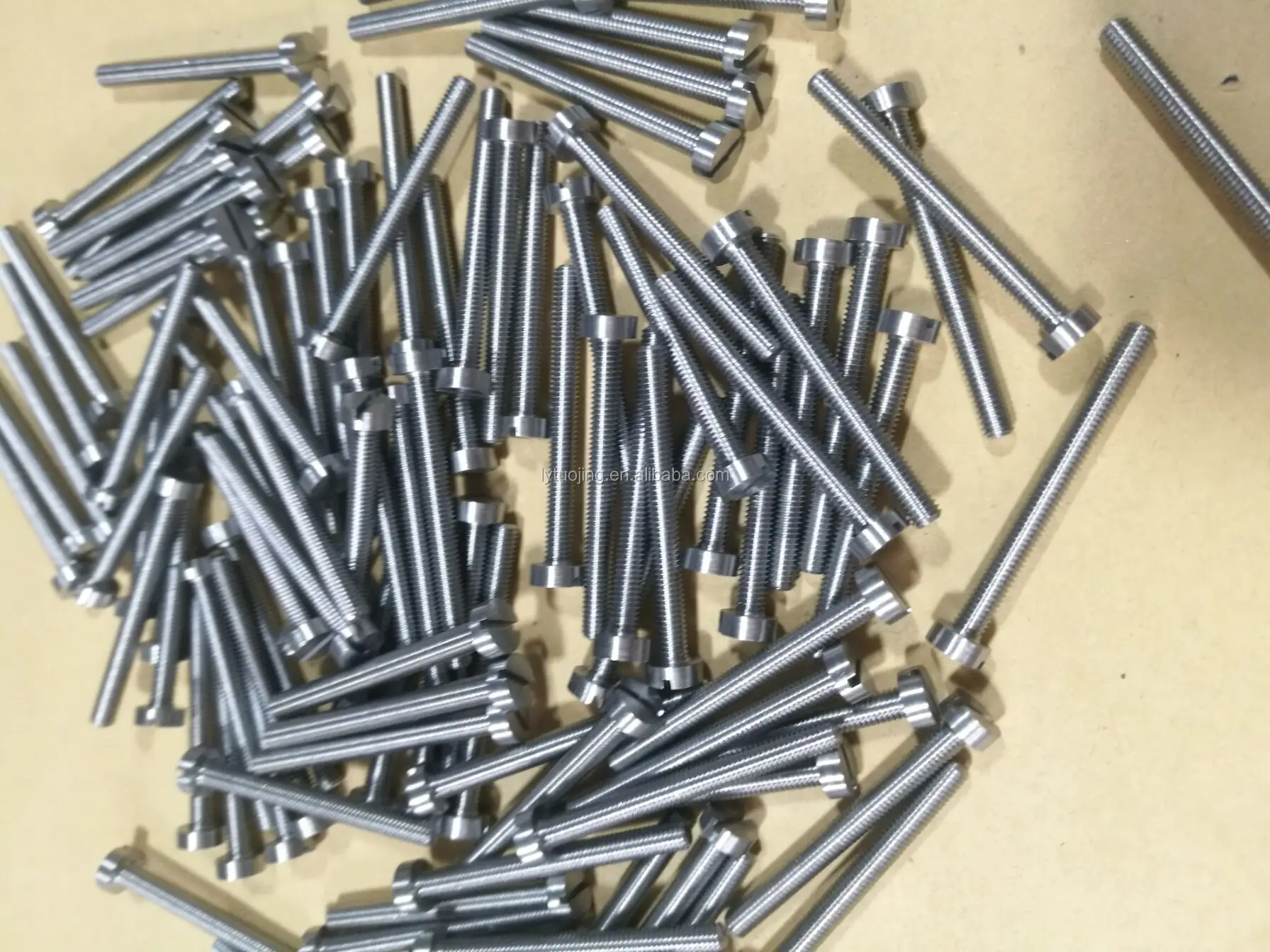 slotted head molybdenum screw M3 DIN 84