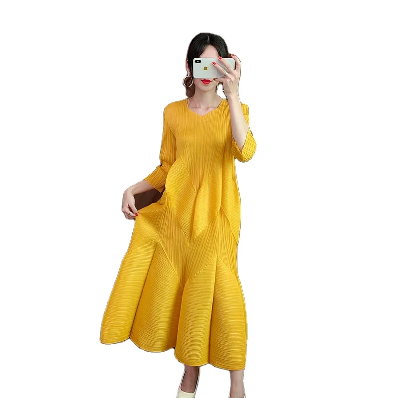 

Miyake elegant mid-sleeved office casual flower bud Lady dress, Black,blue,yellow