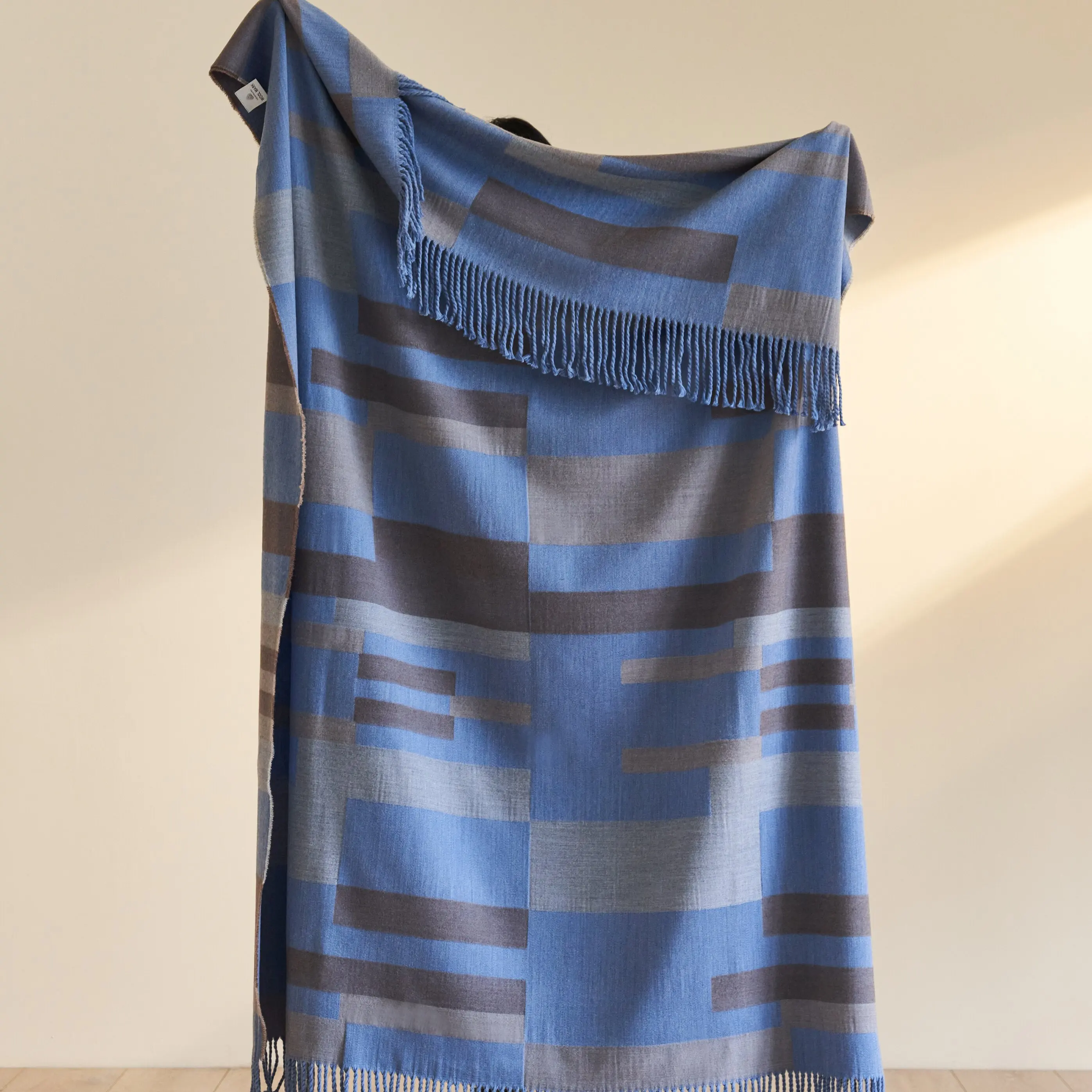 Super Soft 100% Australian Wool Merino Wool Blanket Home Textile Heavy Strip Wool Throw Blanket With Tassels for Winter