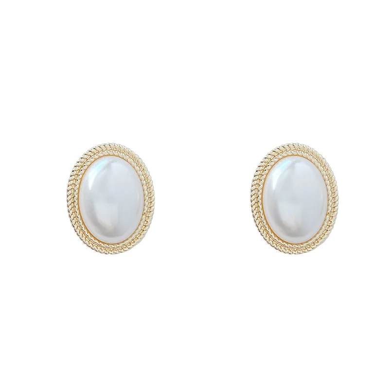 

2021summer Hainon pearl earrings gold oval romantic stud earring Fashion style women earring alloy elegant jewelry, Picture shows