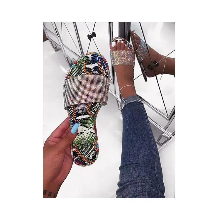 

2020 Summer ladies flat eva slippers women beach diamond studded bling clear sandals