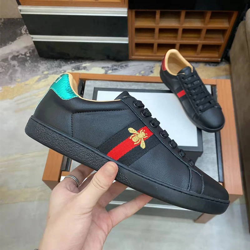 

2021 fashion high quality leather black men's flat shoes round head lace up driving shoes