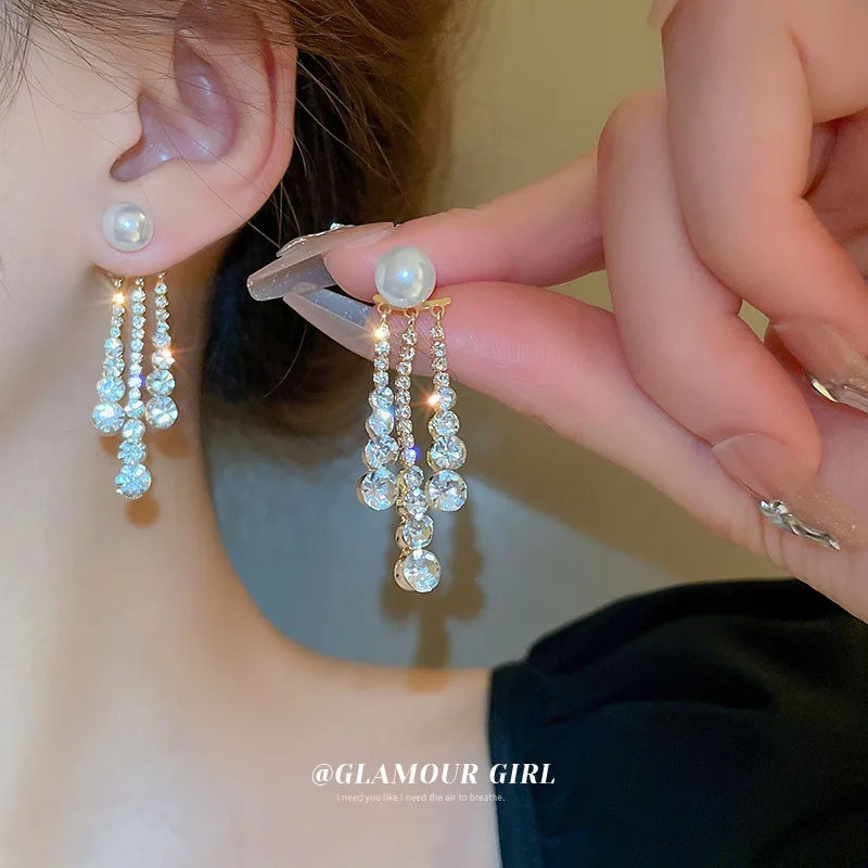 

Iced out diamond three tassel earrings white pearl stud earrings women