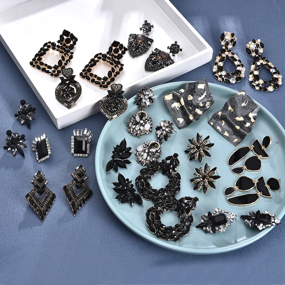 

2021 ZA Black Color Metal Crystal Vintage Earrings Lady Girls Party Statement Earrings Jewelry Fashion Accessories(KER632), Same as the picture