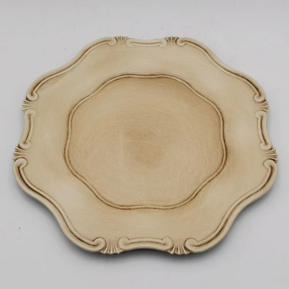 

2020 wholesale New design beaded black charger plates wedding decoration plastic plate dish