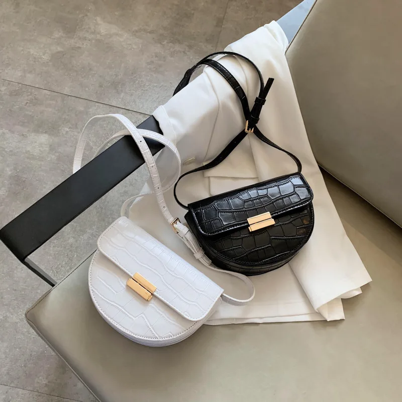 

Half-moon Shape Small Cute Square Pack Shoulder Bag Crossbody Clutch Women Designer Wallet Handbags Leisure Shoulder bag