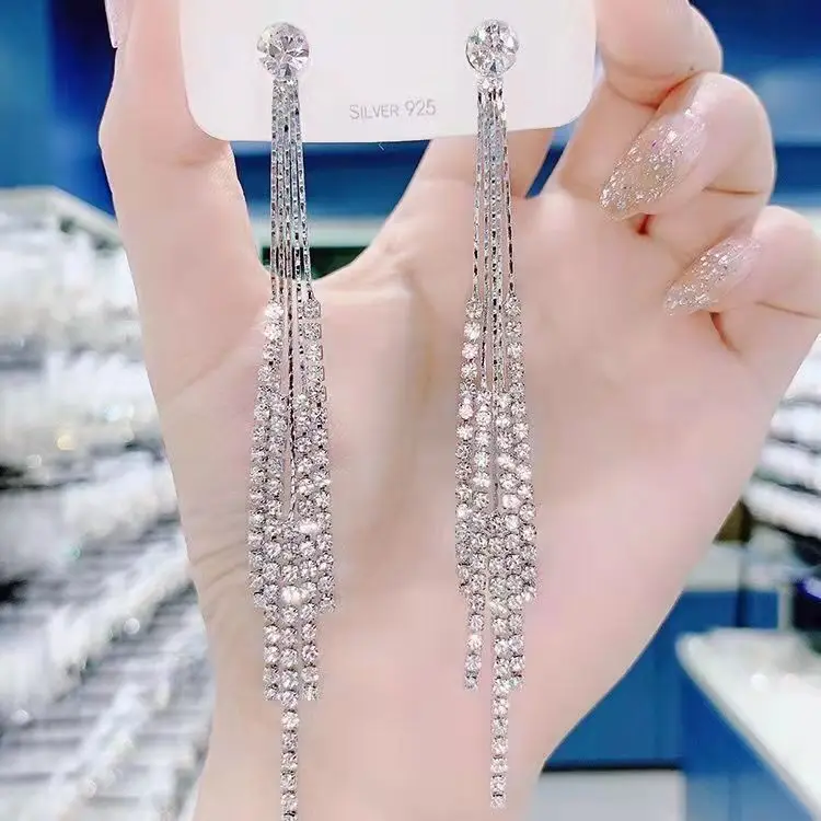 

Fashionable Tassel Rhinestone Drop Earrings Long 925 Silver Needle Super Sparkling Thin Exaggerated Rhinestone Earrings
