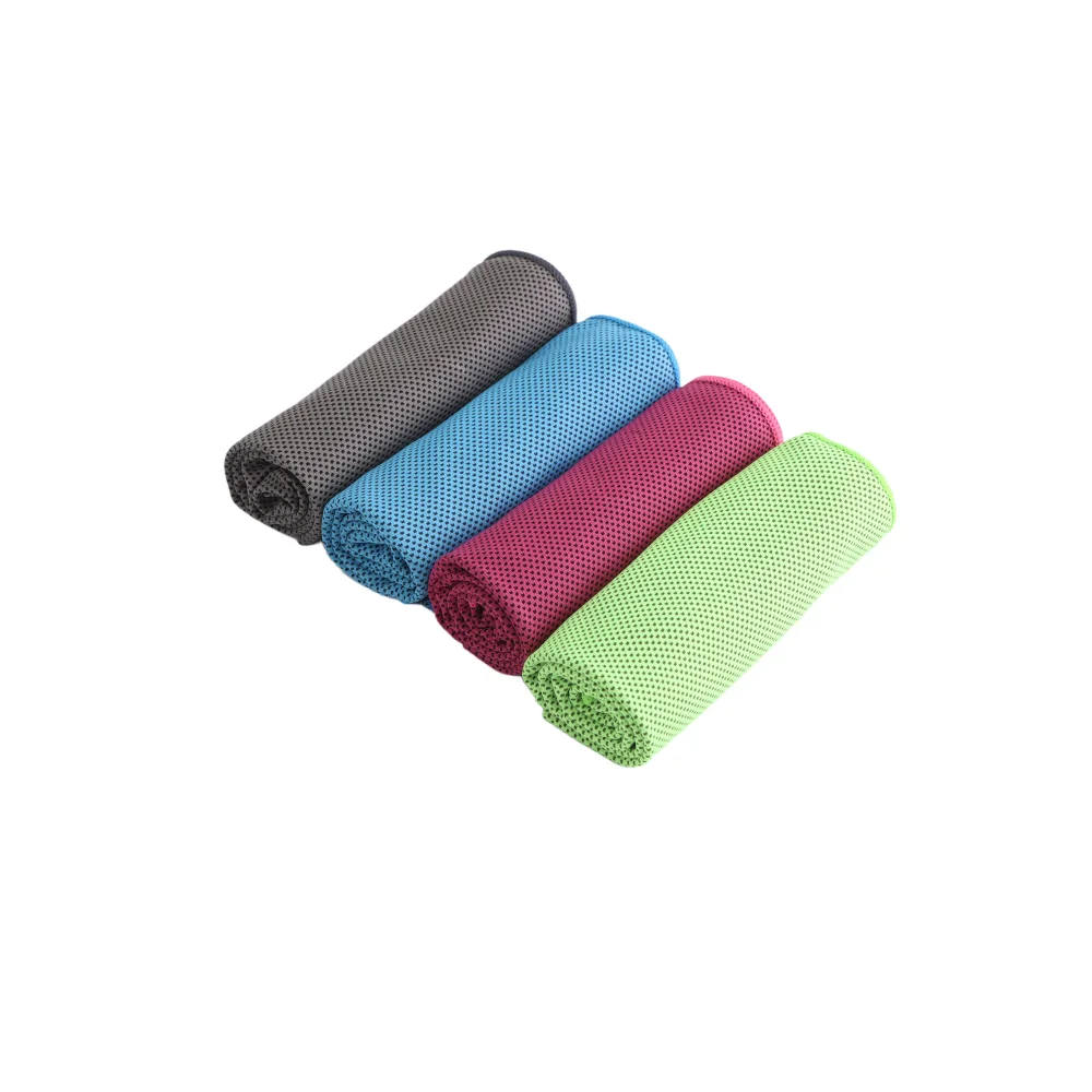 Wholesale Cool Polyester Sport Towel Instant Cooling Sublimation Square Gym Towel with Custom Logo for Workout Fitness Beach Use
