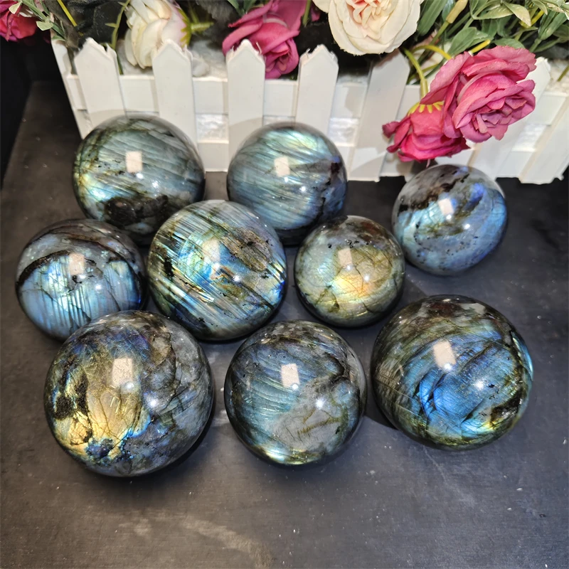 Kindfull Wholesale Nature High Quality Crystals Healing Stones Labradorite Sphere With Strong Flash Crystal Ball for Decoration