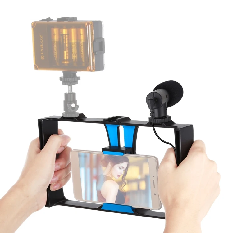 

PULUZ 2 in 1 Live Broadcast Smartphone Video Rig + Microphone Kits for iPhone, Galaxy, Huawei, Xiaomi and Other Smartphones