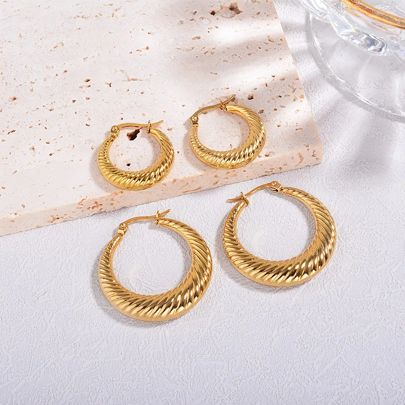 

Hip Hop 2022 Fashion Stainless Steel Gold Plated Engravable Chunky Circle Croissant Earring