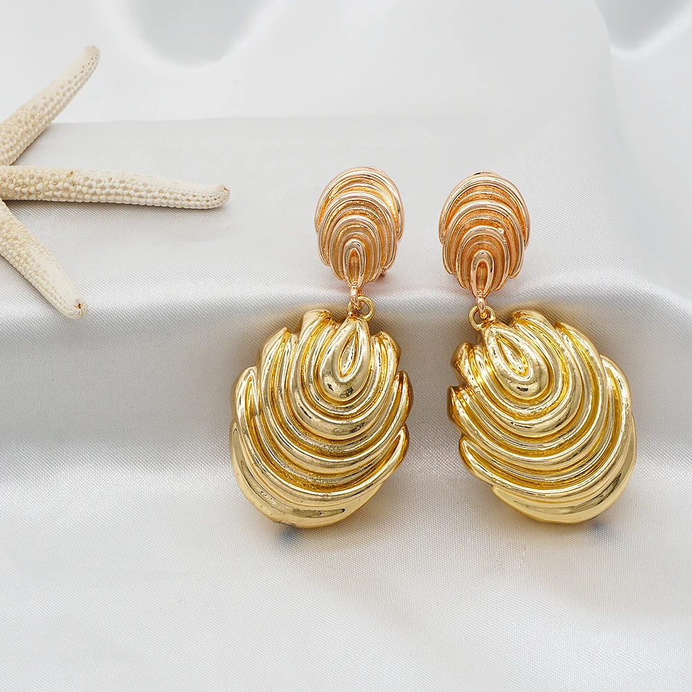 

latest designs earring for 2020 beautiful jewelry very good quality Z463, Gold