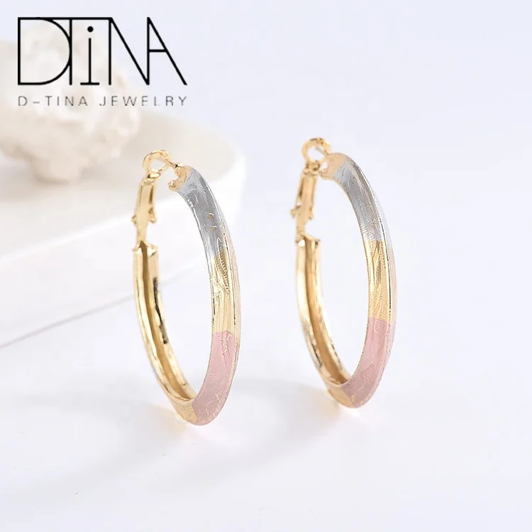 

DTINA Classic and beautiful style exaggerated three-tone wide-circle clip earrings are attractive, Tri-color earrings