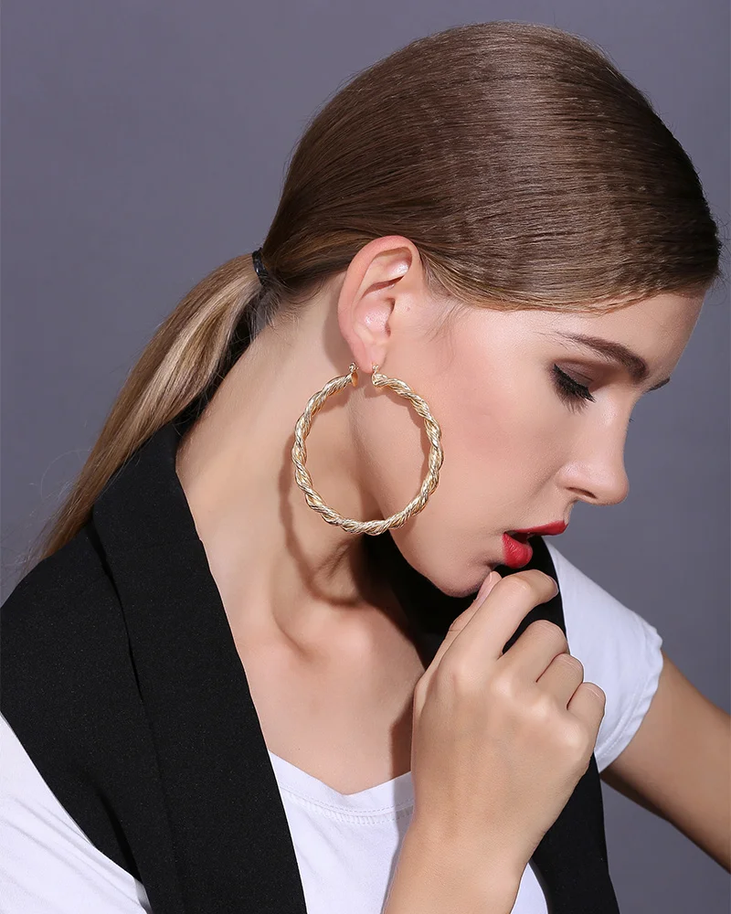 

2019 new women jewelry texture twist plating 18k gold fashion thread earring, Custom color