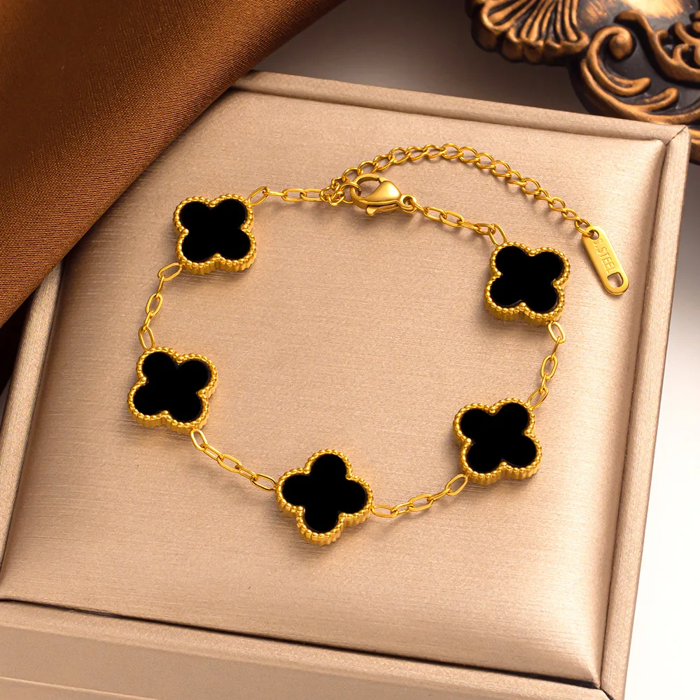 

Personality temperament four leaf clover necklace Vacuum Gold Plating Personality Stainless Steel Necklace Set for Women