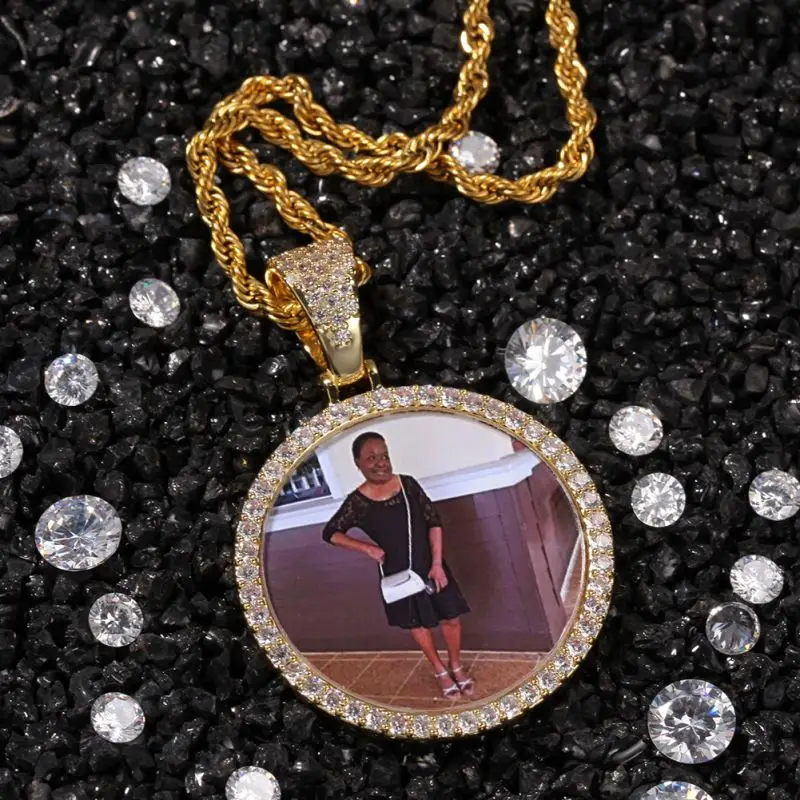 

Hip Hop Custom 18k Gold CZ Diamond necklace Paved 3D Photo Picture Frame Memorial Pendant