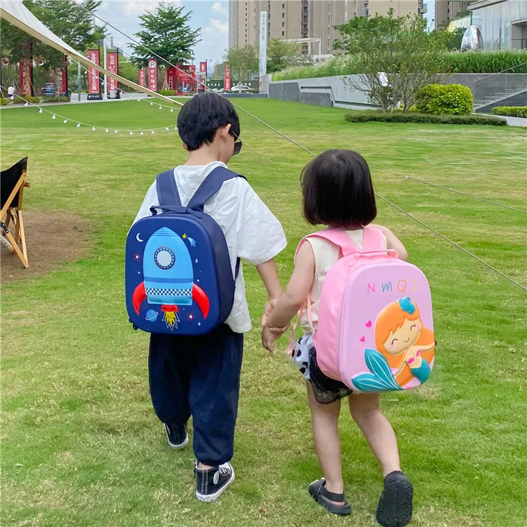 

New cartoon cute printing big school bags backpack casual load-reducing wear-resistant school bags for kids