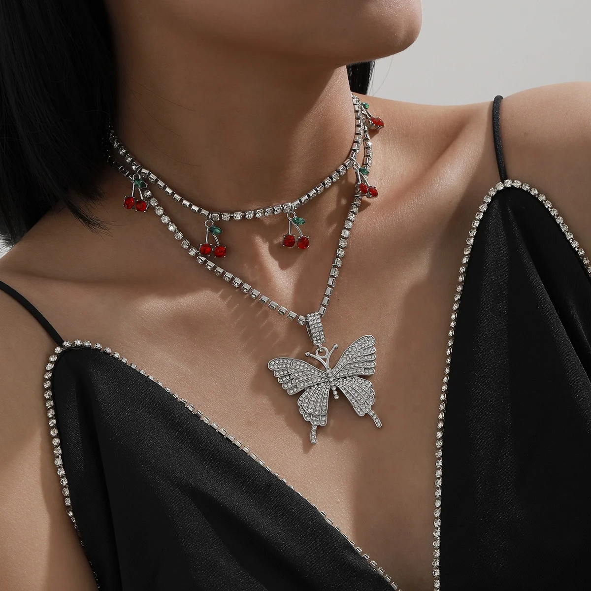 

Fashion double layer butterfly cherry necklace female thick chain butterfly metal pendant necklace jewelry for women, Picture shows