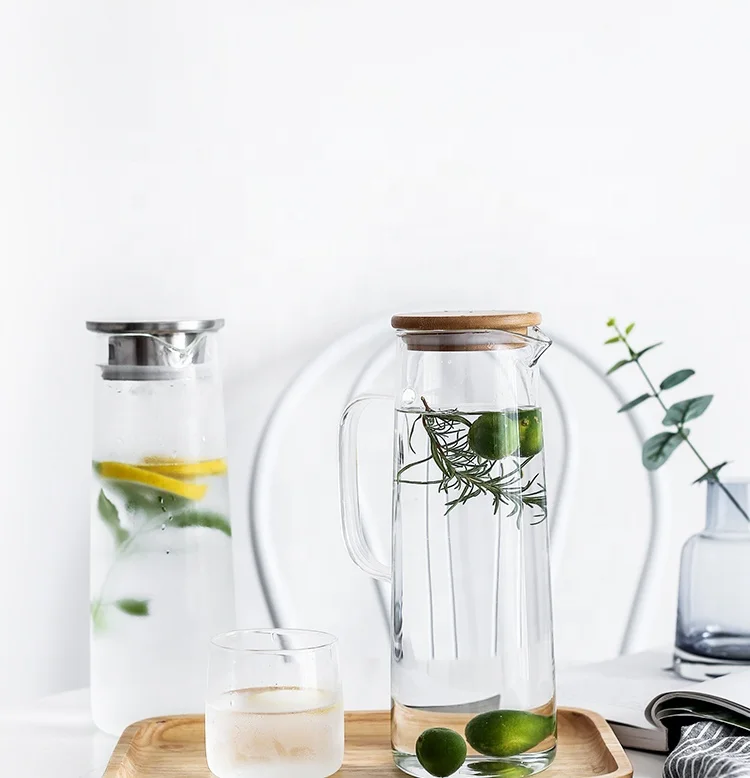 

Wholesale 1500mlm High Borosilicate Hot Water Glass Pitcher Iced Beverage Jug with Stainless steel lid wooden Lid and Spout, Colourless