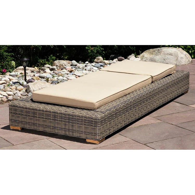 All weather Rattan Outdoor Poolside Wicker Lounger Bed .
