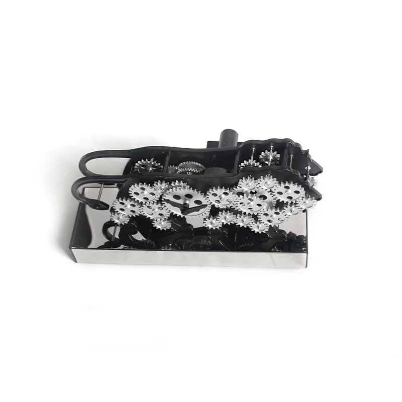 
2020 New Living Room Decoration Metal Mechanical Movement Lion Gear Clock 