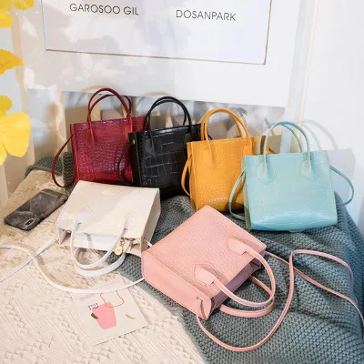 

G027 hot sale little girl purses handbags for women luxury ladies hand bags women clutches with texture, Pink, blue, red, black, yellow, white