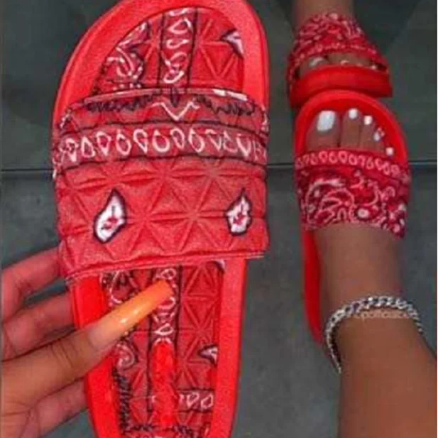 

Drop shipping Custom Sandalias New Style Bandanna Women Bandana Slides Bandana Slippers, Customized color