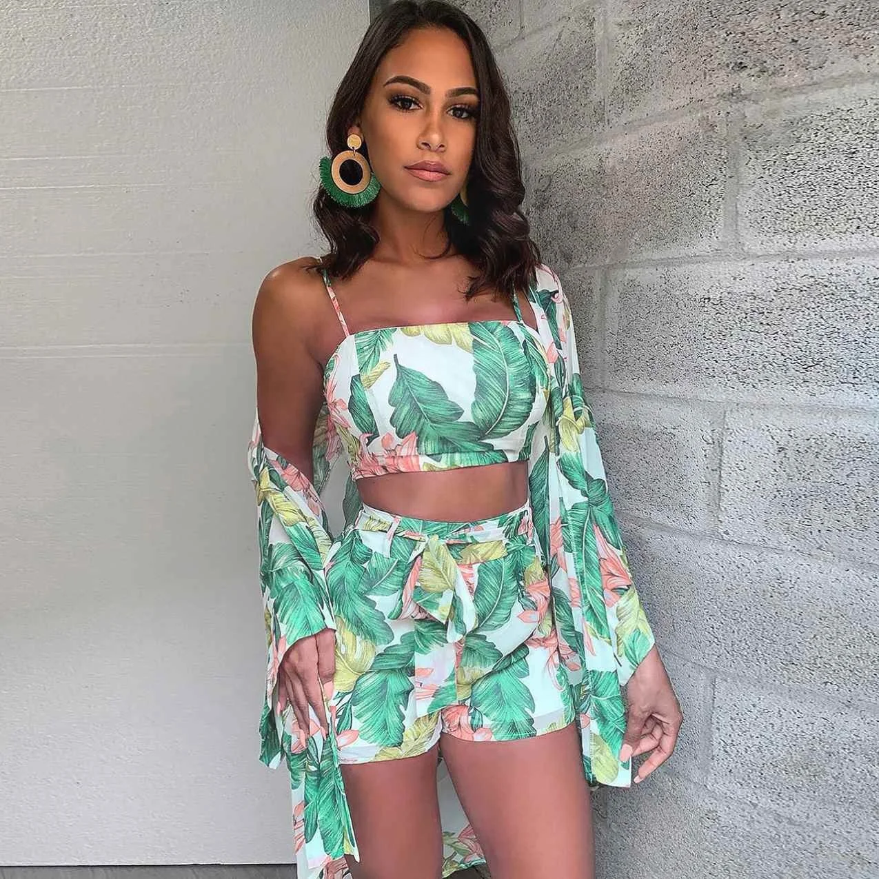 

2021 New Floral Print Crop Tops Women's Shorts Sets Ladies Clothing Chiffon Beach Wear 3 Piece Set