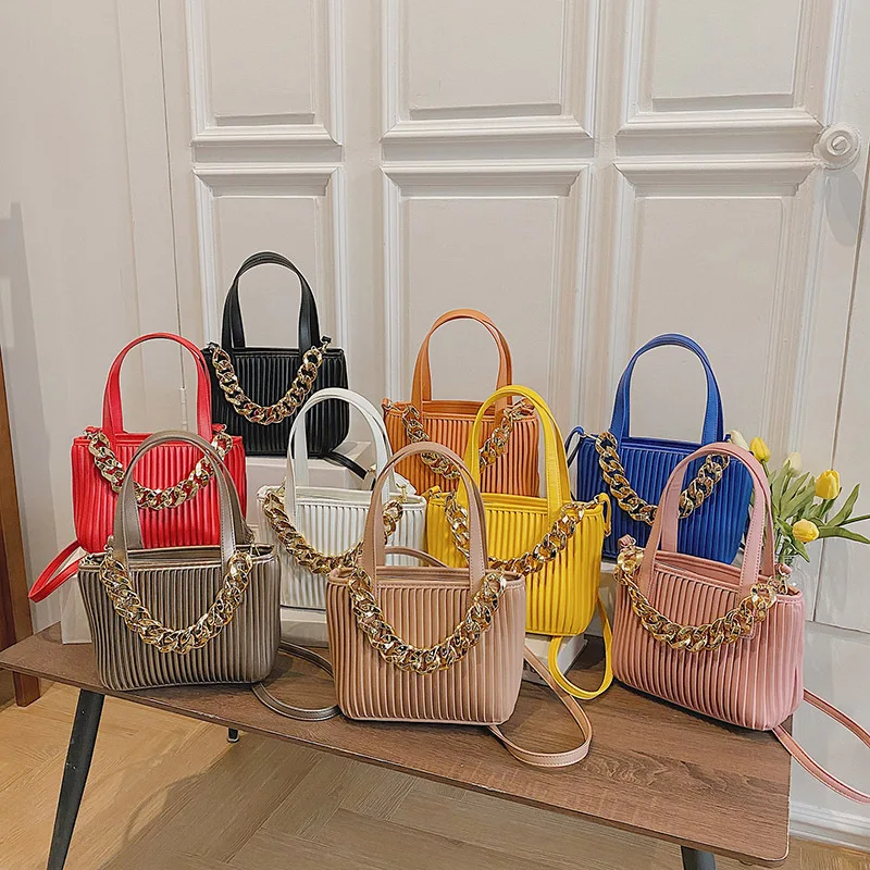 

Women's bag Korean version new trend fashion wrinkled handbag chain decoration single shoulder oblique span women's bag, Photo