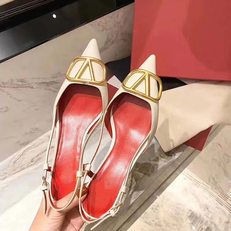

V-house metal buckle heels and thin back sandals with pointed toes and thin heels slippers leather fashion sandals for women