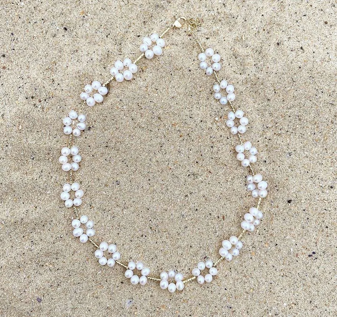 

Natural handmade freshwater pearl design brand flower necklace elegant bridal jewelry, White