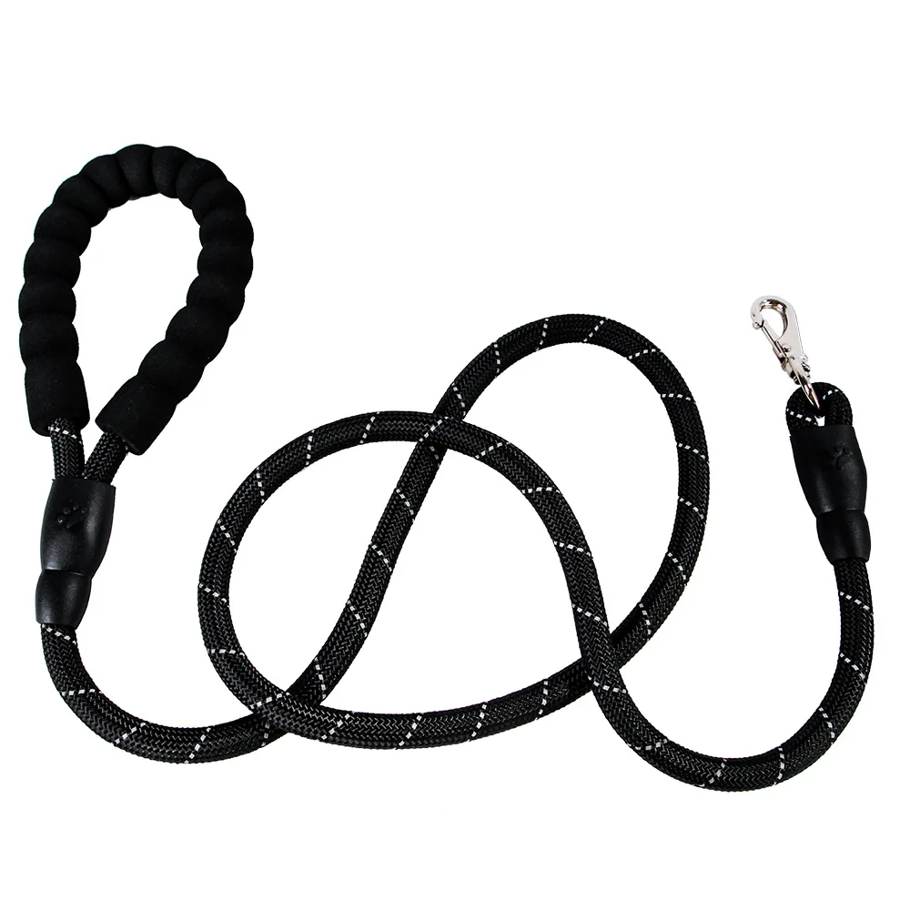 

Solid and durable adjustable nylon pet leash can be customized pet leash, Customized color