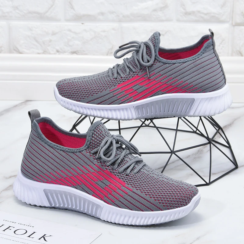 

6911 New Arrival Fashion Trainers Sneakers Running Sport Shoes for Women and Ladies Purple Black Casual Bag Waterproof Summer