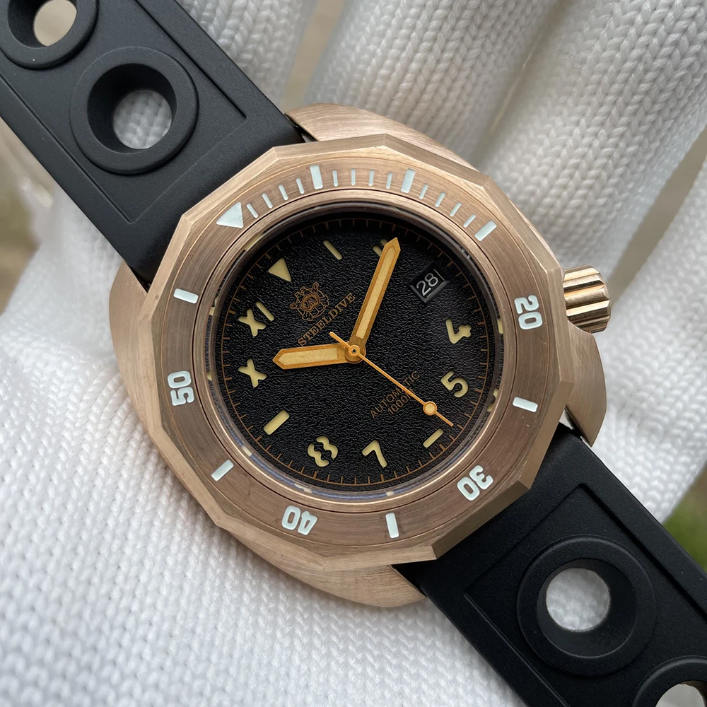 

Steeldive New Arrival SD1946S  Solid Bronze Case Black Dial Dive Watch Super Luminous C3 100ATM Diving Men Watch