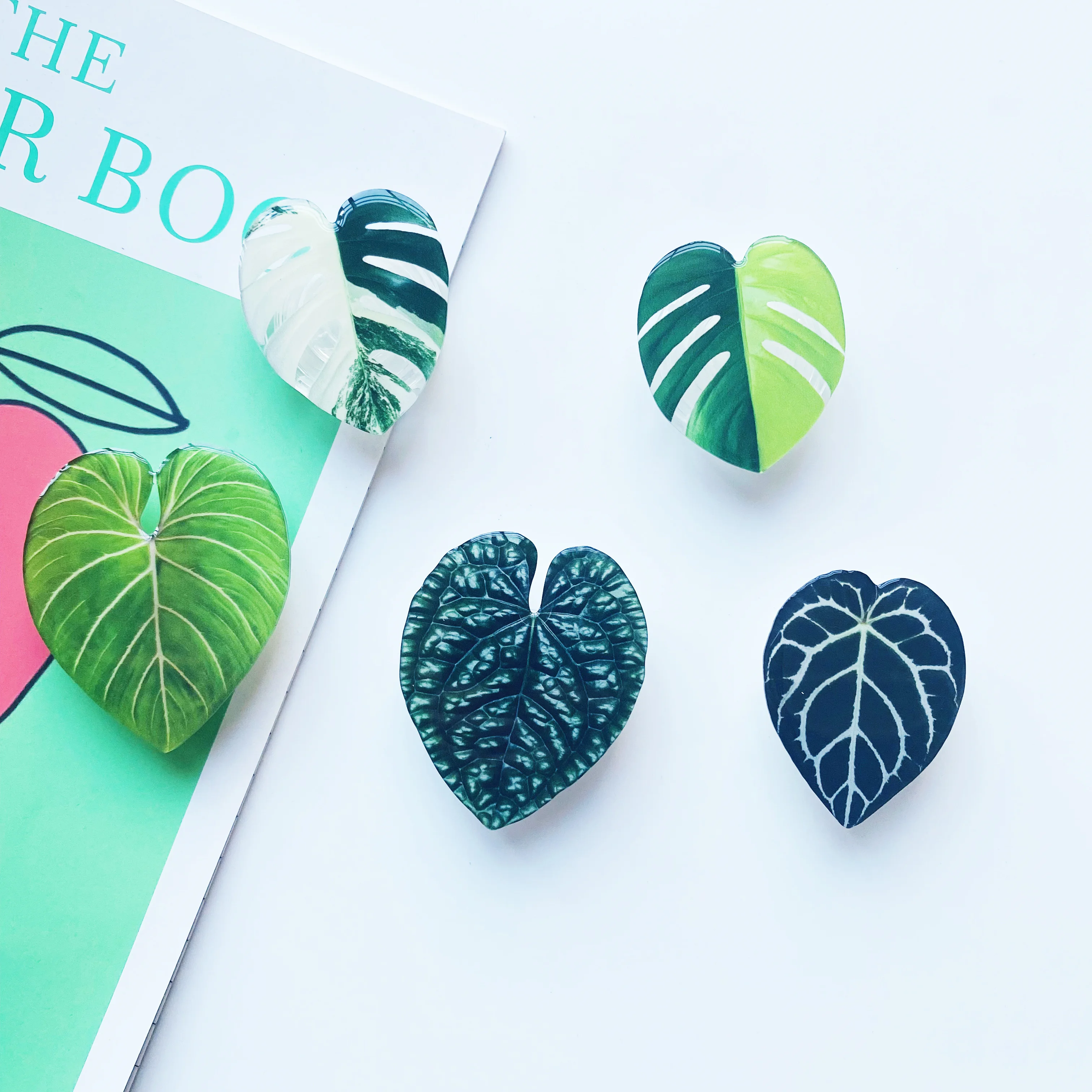 

Wholesale Acrylic Phone Socket Foldable Airbag Mobile Phone Holder Stand Custom Logo Phone Grip With Plant Leaf Design Bracket, Black / white / custom