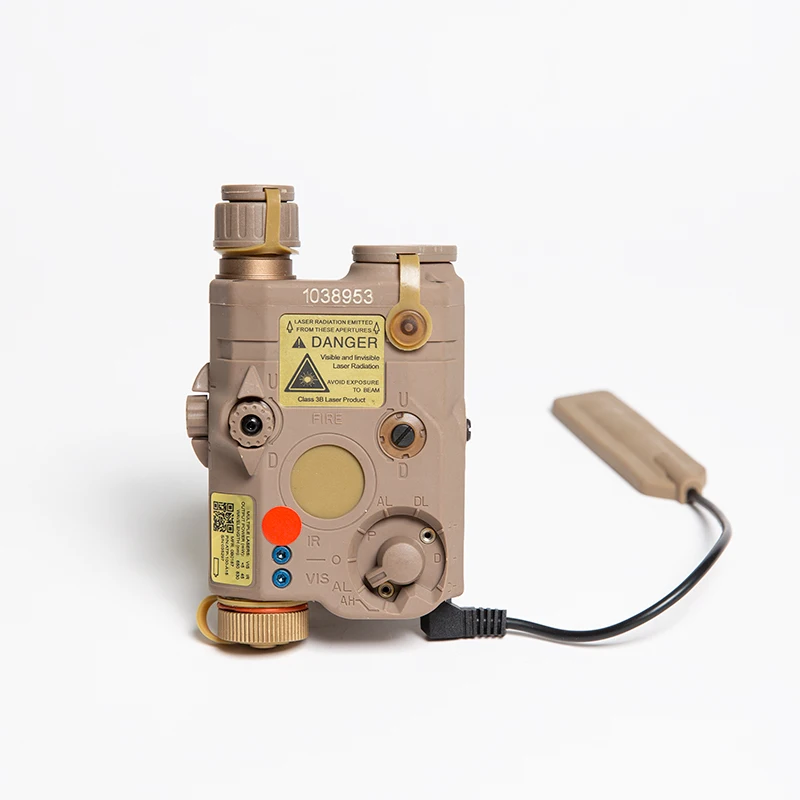 

FMA PEQ box LA5 Upgrade Version LED White Light + Red Laser With IR Lenses dual pressure switch peq, De